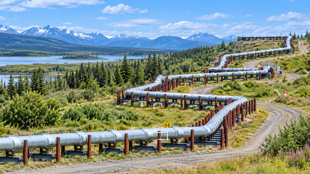 Long-distance pipeline and energy transmission